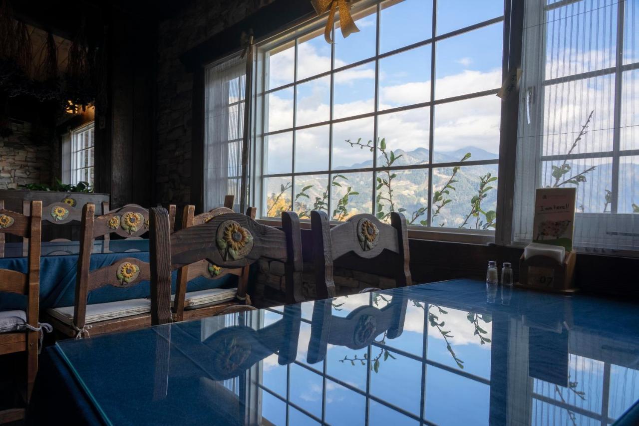 プロヴァンス ローズ ロッジ イン チーン ジーン B&B 仁愛郷 エクステリア 写真