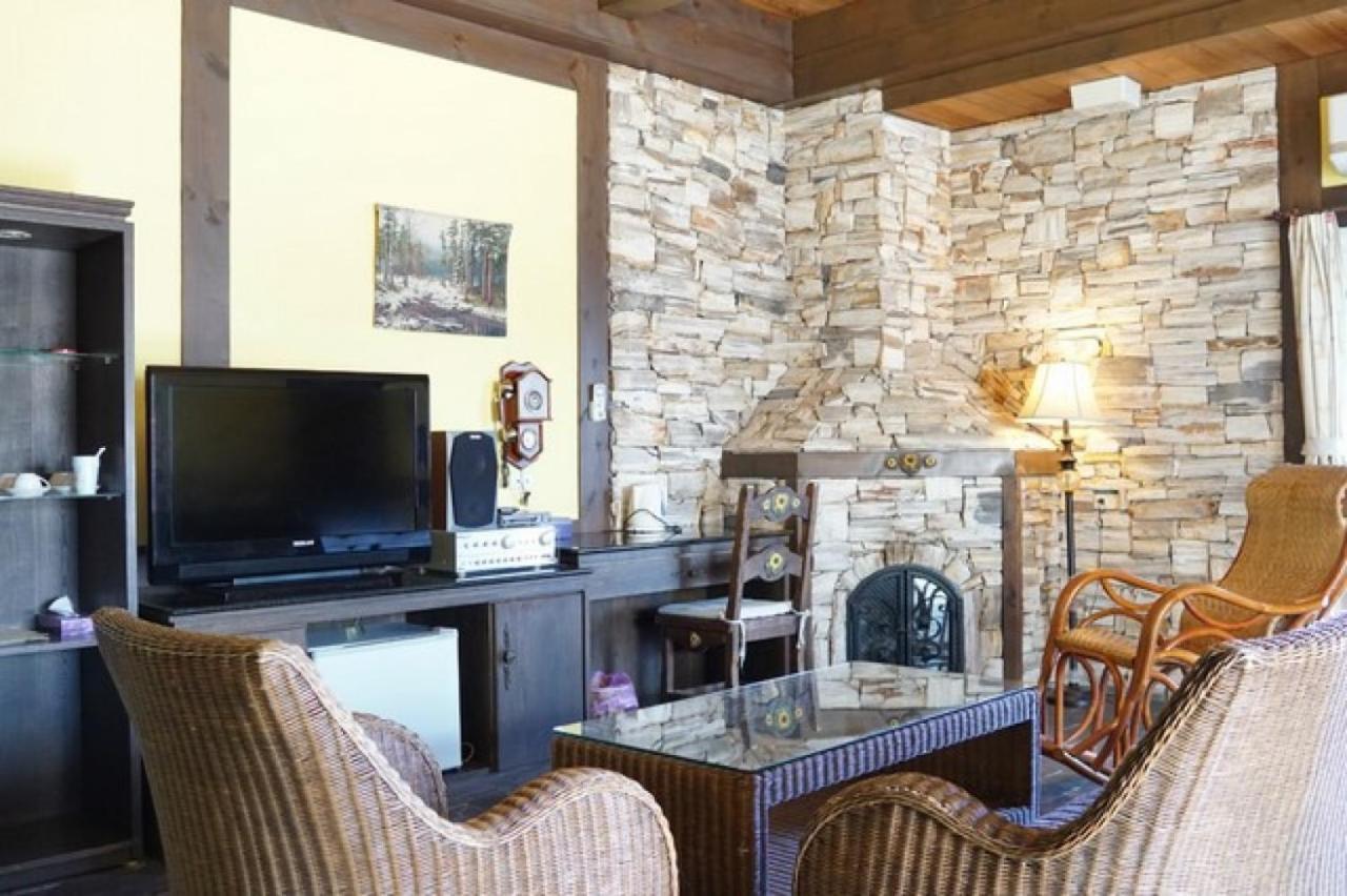 プロヴァンス ローズ ロッジ イン チーン ジーン B&B 仁愛郷 エクステリア 写真
